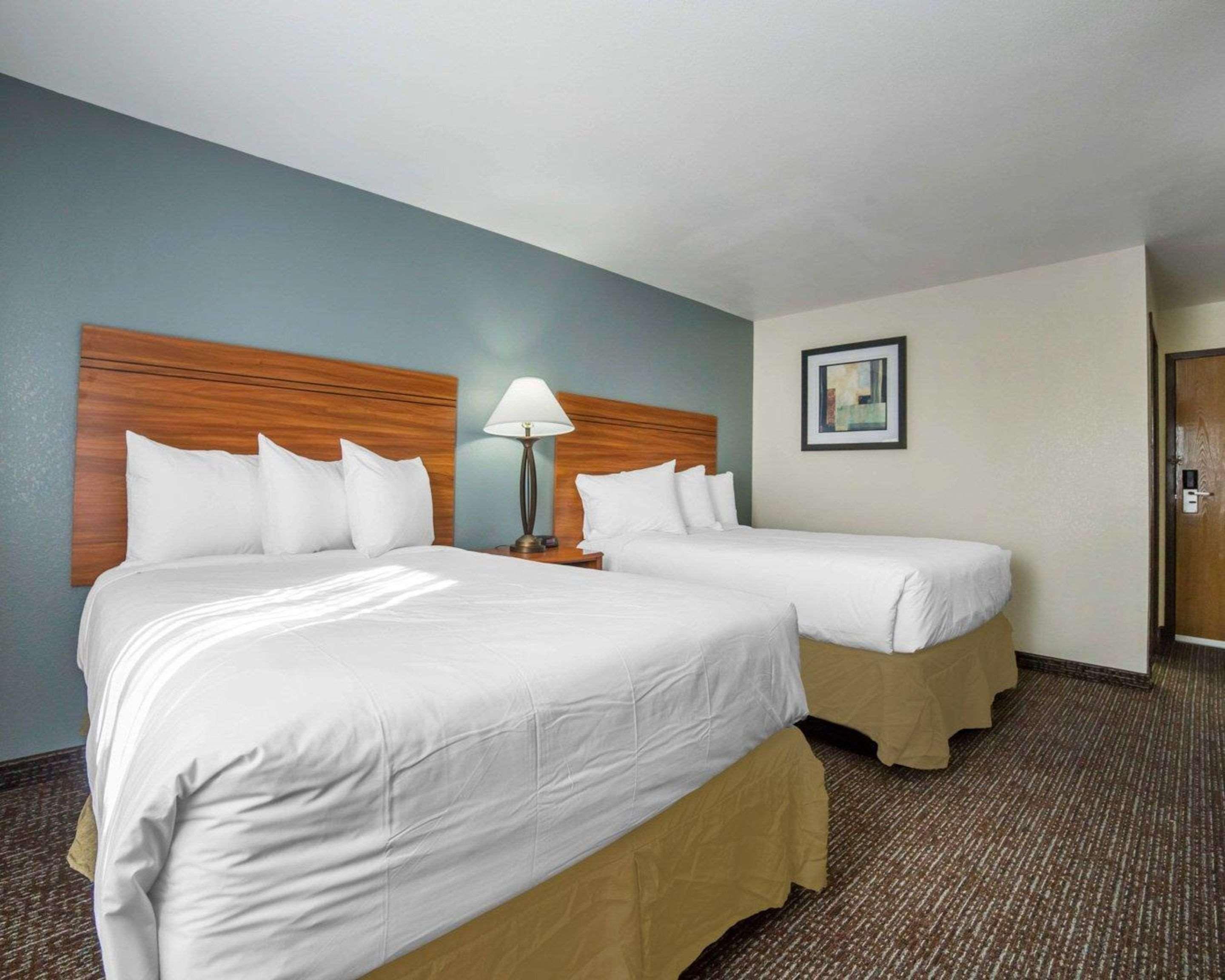 Quality Inn Gillette I-90 East Buitenkant foto