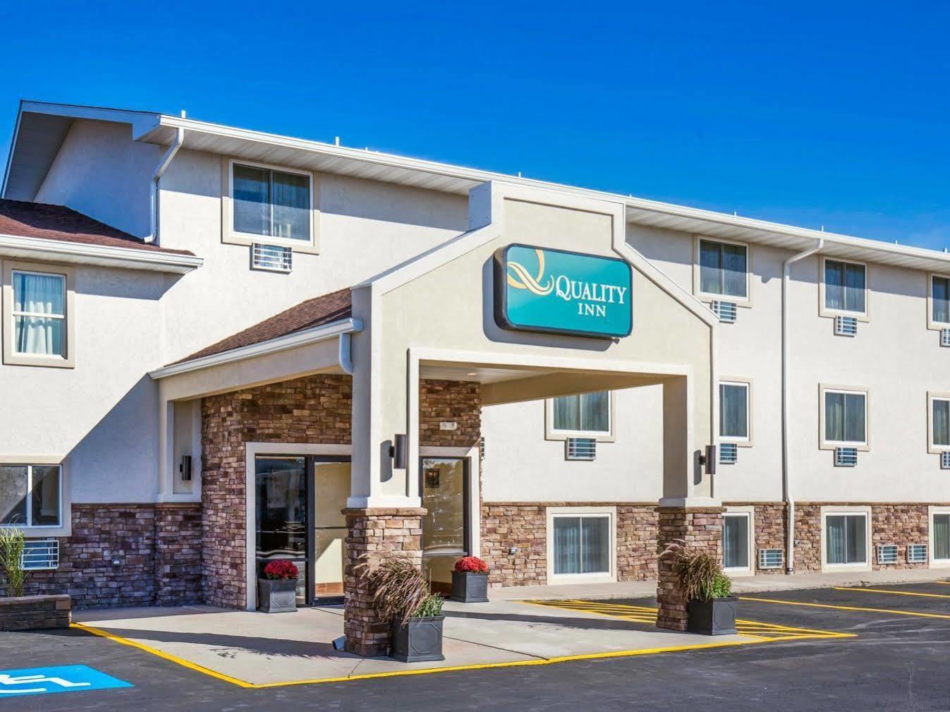 Quality Inn Gillette I-90 East Buitenkant foto